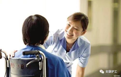 陪護(hù)老人費用標(biāo)準(zhǔn)（陪護(hù)病人必須要注意的5大細(xì)節(jié)）