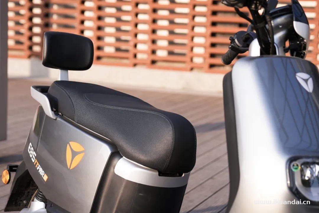 高品質(zhì)電動車推薦（3小時充滿電，續(xù)航200公里）