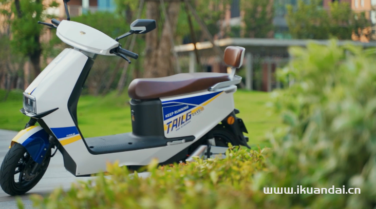 高品質(zhì)電動車推薦（3小時充滿電，續(xù)航200公里）